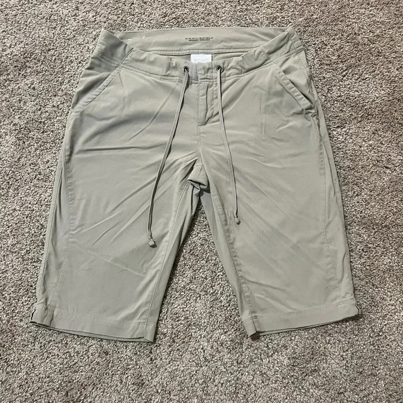 Columbia Modest Lightweight Breathable Shorts 8‎ 13L Outdoor Pocket Cargo Hiking - Picture 1 of 15